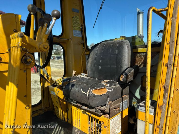 image for item DU3427 1974 Caterpillar 12G motor grader