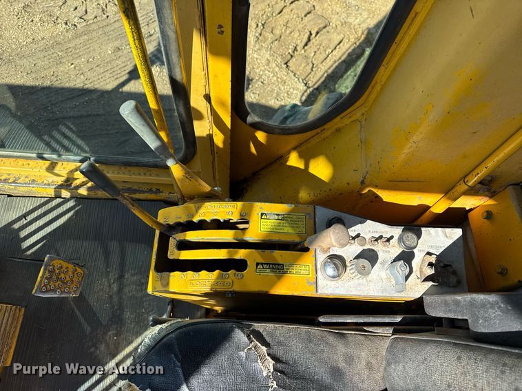 image for item DU3427 1974 Caterpillar 12G motor grader