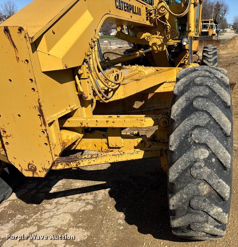 image for item DU3427 1974 Caterpillar 12G motor grader