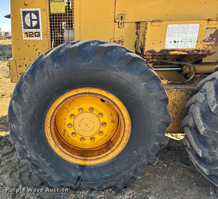 image for item DU3427 1974 Caterpillar 12G motor grader