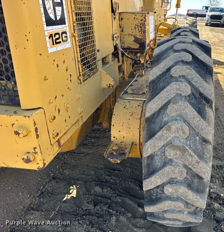 image for item DU3427 1974 Caterpillar 12G motor grader