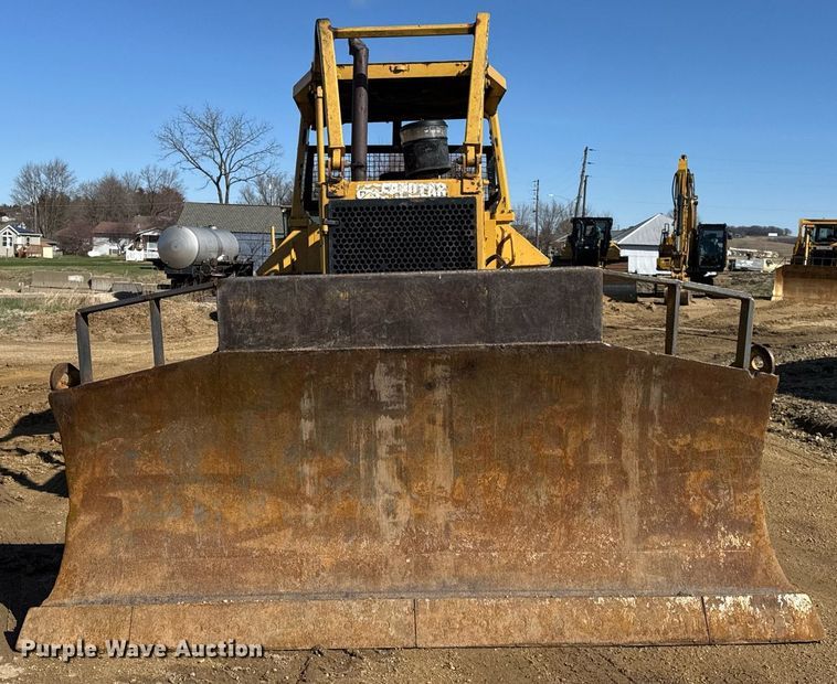 image for item DU3428 1996 Caterpillar D6M XL dozer