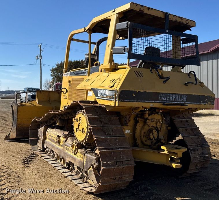 image for item DU3428 1996 Caterpillar D6M XL dozer