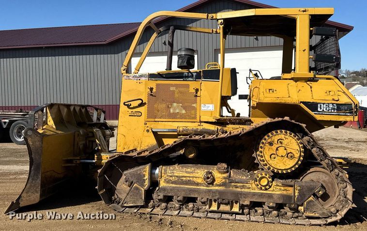 image for item DU3428 1996 Caterpillar D6M XL dozer