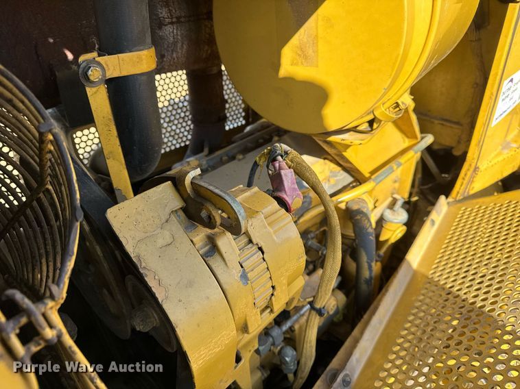 image for item DU3428 1996 Caterpillar D6M XL dozer