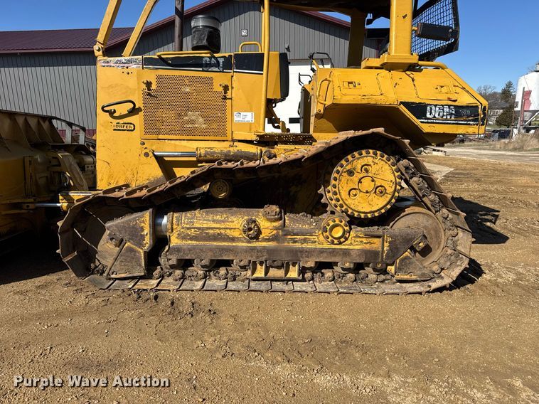 image for item DU3428 1996 Caterpillar D6M XL dozer