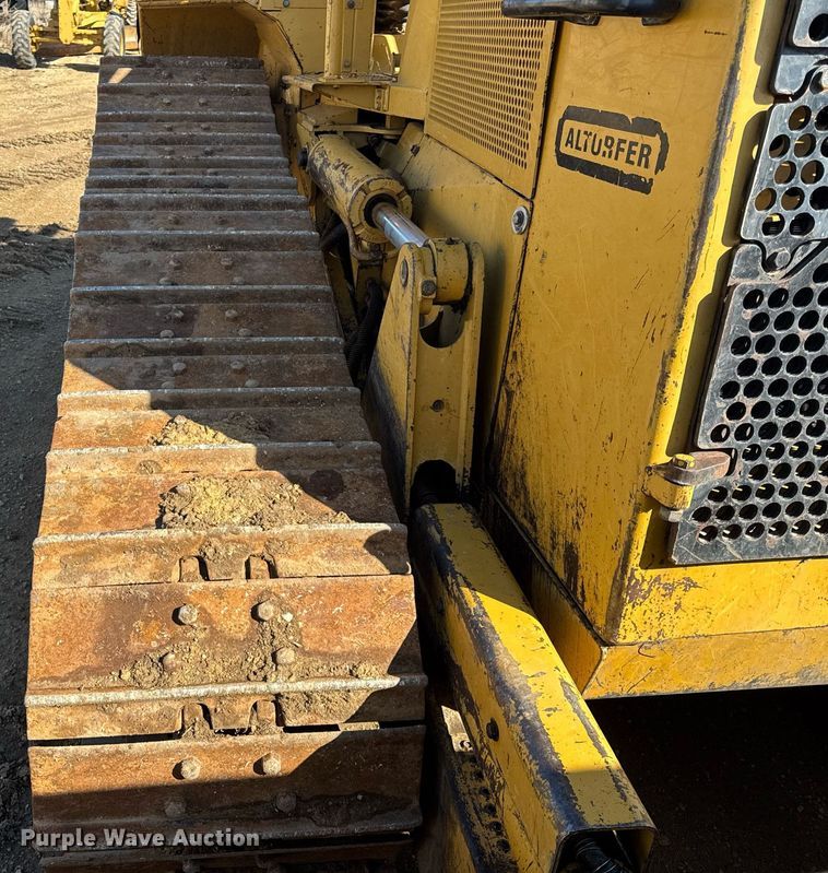 image for item DU3428 1996 Caterpillar D6M XL dozer