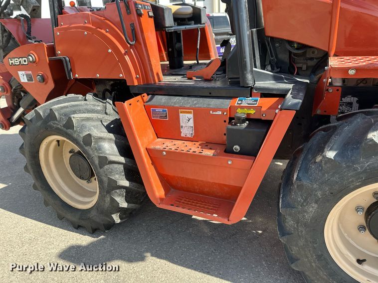 image for item DV0665 2011 Ditch Witch  RT115 trencher