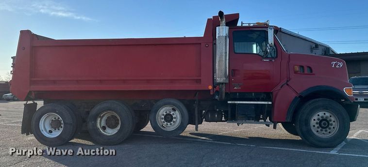 image for item DV0668 2003 Sterling L9500 dump truck