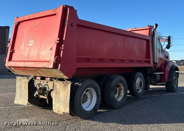 image for item DV0668 2003 Sterling L9500 dump truck