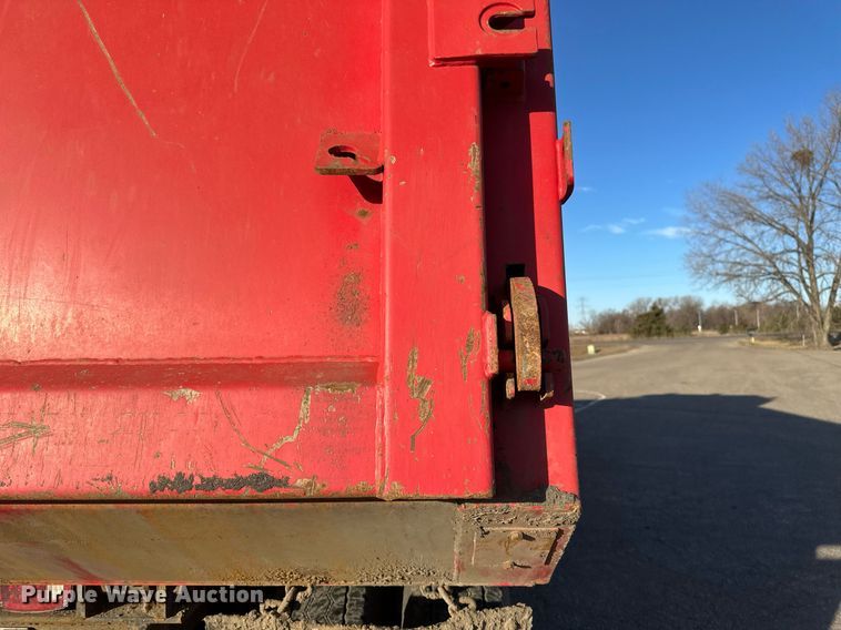 image for item DV0668 2003 Sterling L9500 dump truck