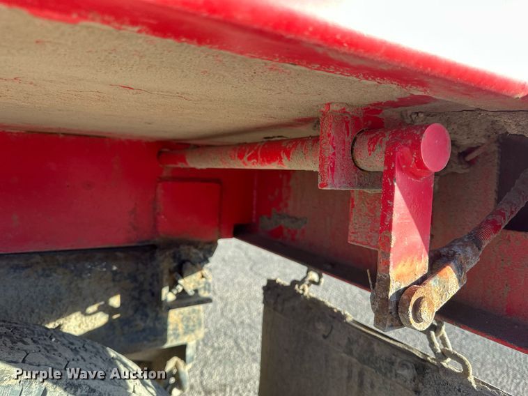 image for item DV0668 2003 Sterling L9500 dump truck