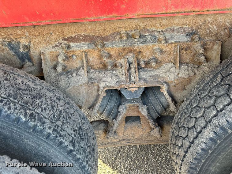 image for item DV0668 2003 Sterling L9500 dump truck