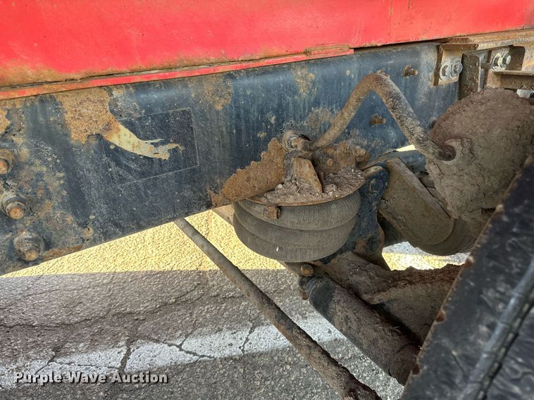 image for item DV0668 2003 Sterling L9500 dump truck