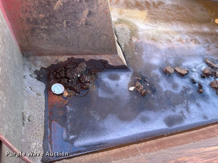 image for item DV0668 2003 Sterling L9500 dump truck