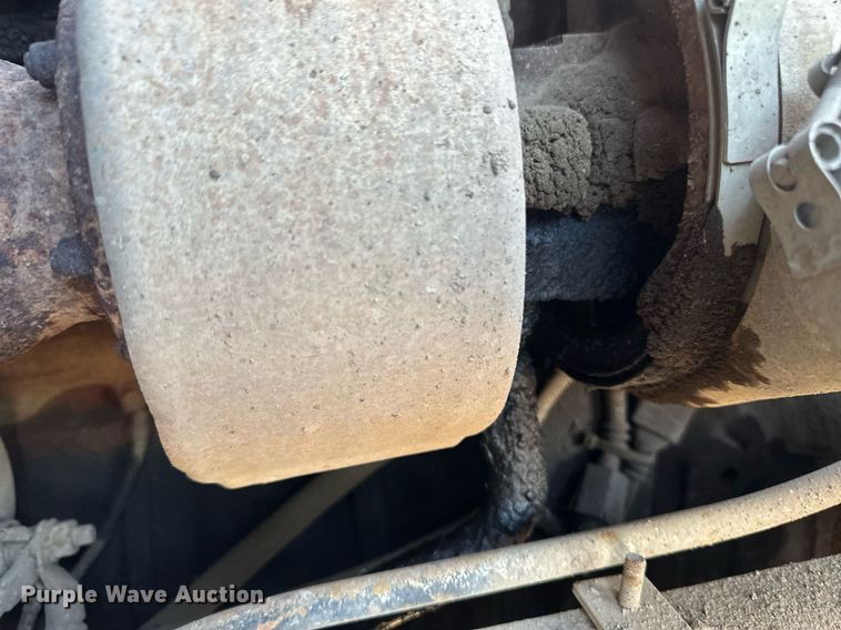 image for item DV0668 2003 Sterling L9500 dump truck