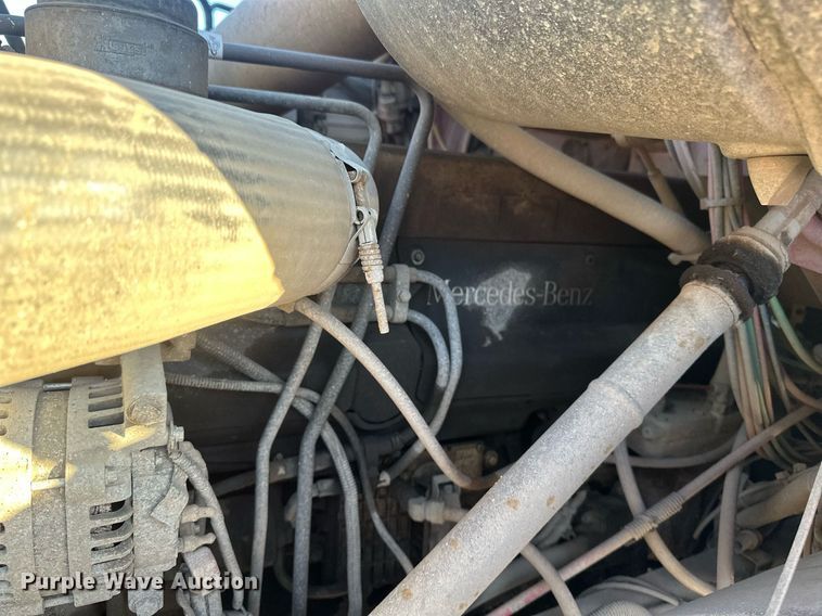 image for item DV0668 2003 Sterling L9500 dump truck