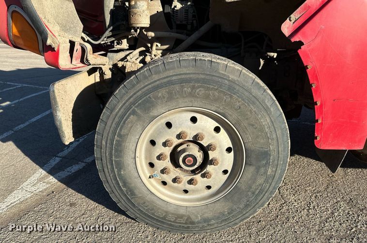 image for item DV0668 2003 Sterling L9500 dump truck