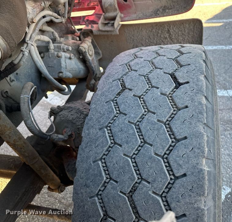 image for item DV0668 2003 Sterling L9500 dump truck