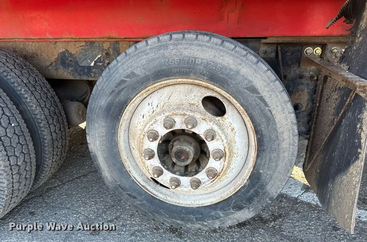 image for item DV0668 2003 Sterling L9500 dump truck