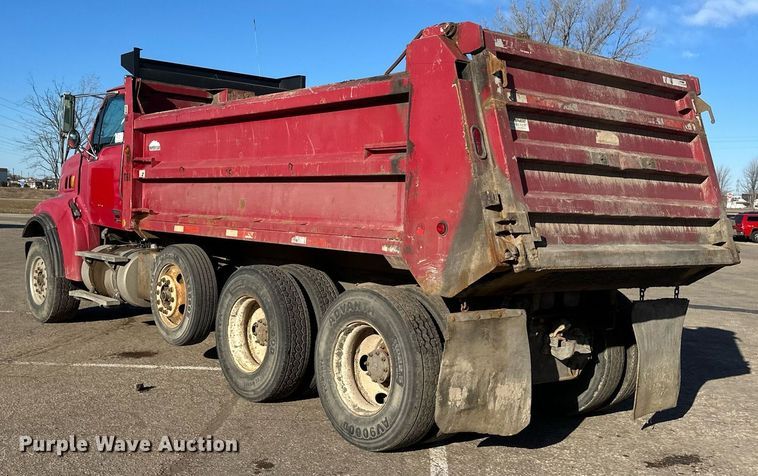 image for item DV0669 2005 Sterling LT9500 dump truck
