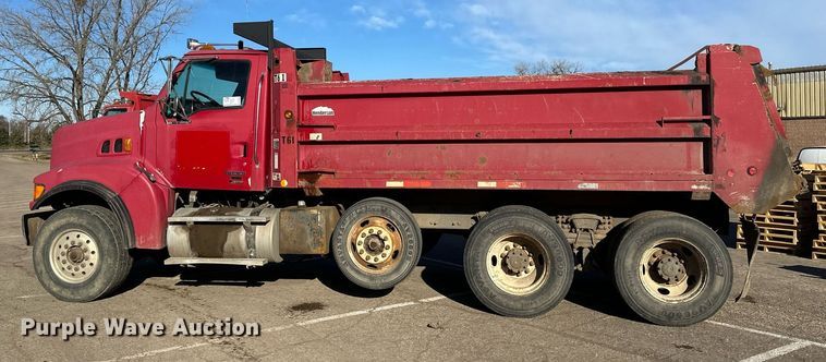 image for item DV0669 2005 Sterling LT9500 dump truck