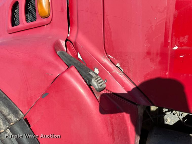 image for item DV0669 2005 Sterling LT9500 dump truck