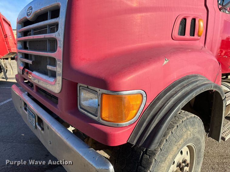 image for item DV0669 2005 Sterling LT9500 dump truck