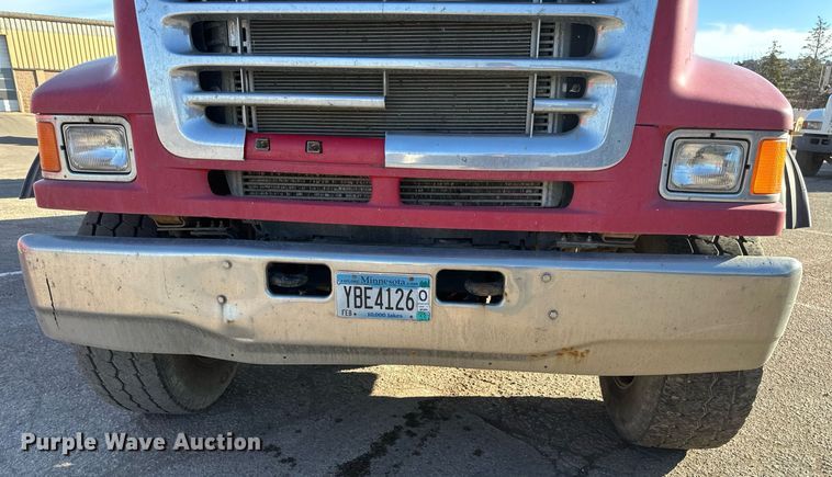 image for item DV0669 2005 Sterling LT9500 dump truck