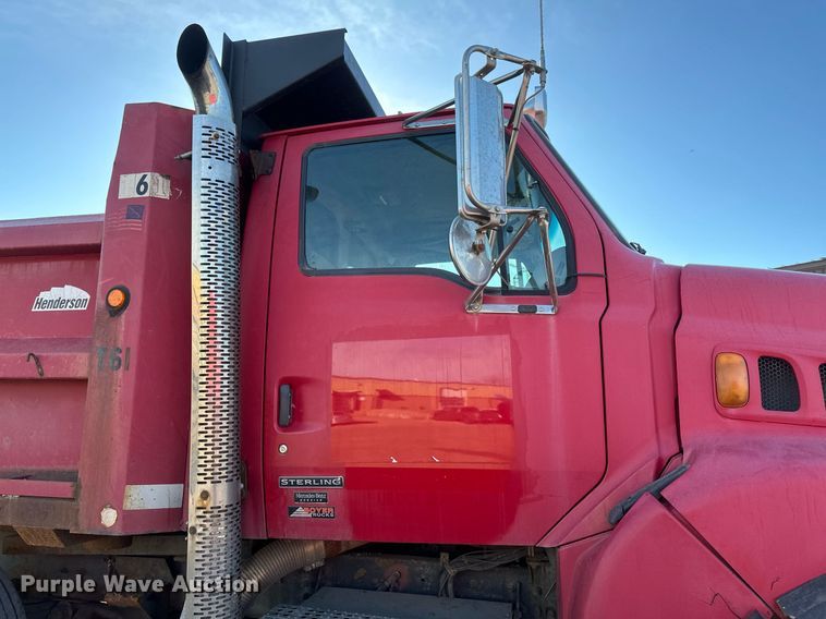 image for item DV0669 2005 Sterling LT9500 dump truck