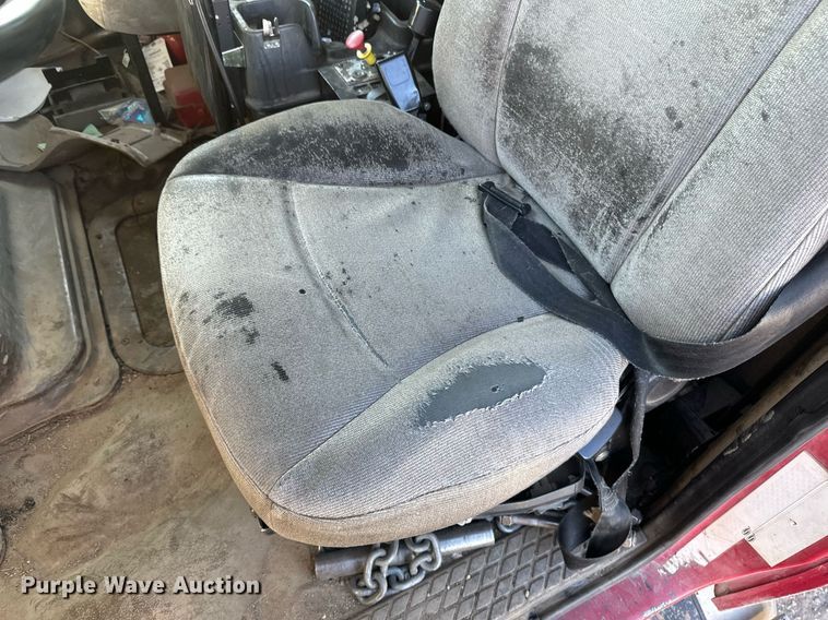 image for item DV0669 2005 Sterling LT9500 dump truck