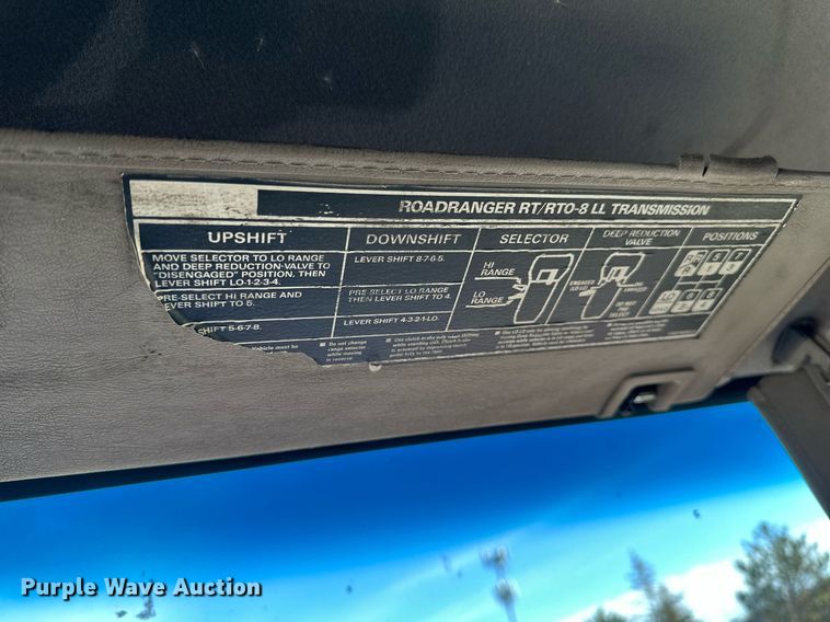 image for item DV0669 2005 Sterling LT9500 dump truck