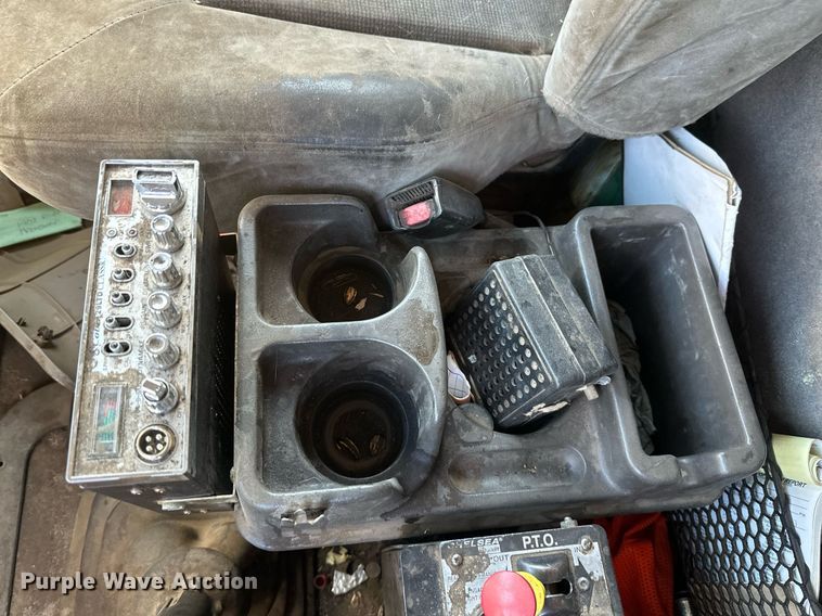 image for item DV0669 2005 Sterling LT9500 dump truck