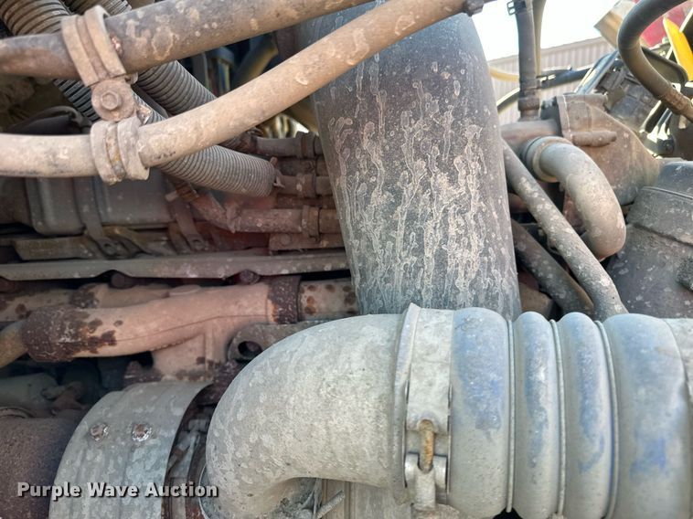 image for item DV0669 2005 Sterling LT9500 dump truck