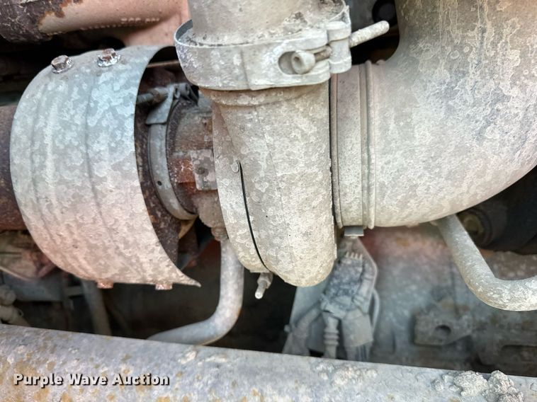 image for item DV0669 2005 Sterling LT9500 dump truck