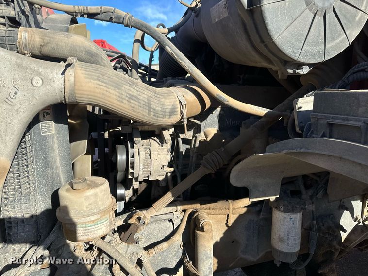 image for item DV0669 2005 Sterling LT9500 dump truck