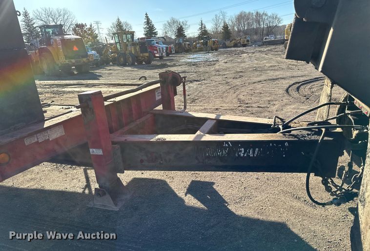 image for item DV0671 2005 Trail Eze tilt deck equipment trailer