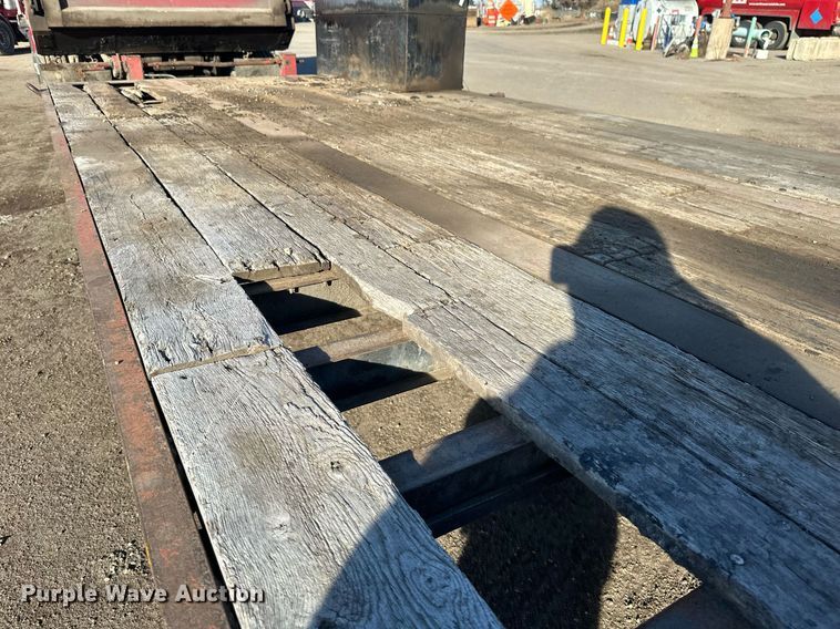 image for item DV0671 2005 Trail Eze tilt deck equipment trailer