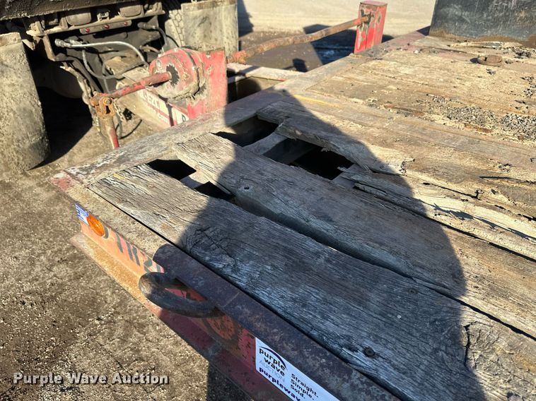 image for item DV0671 2005 Trail Eze tilt deck equipment trailer