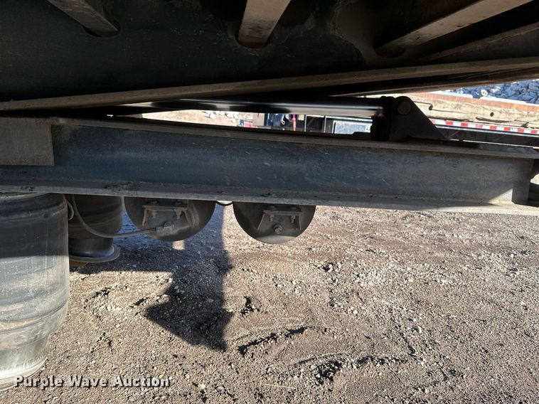 image for item DV0671 2005 Trail Eze tilt deck equipment trailer