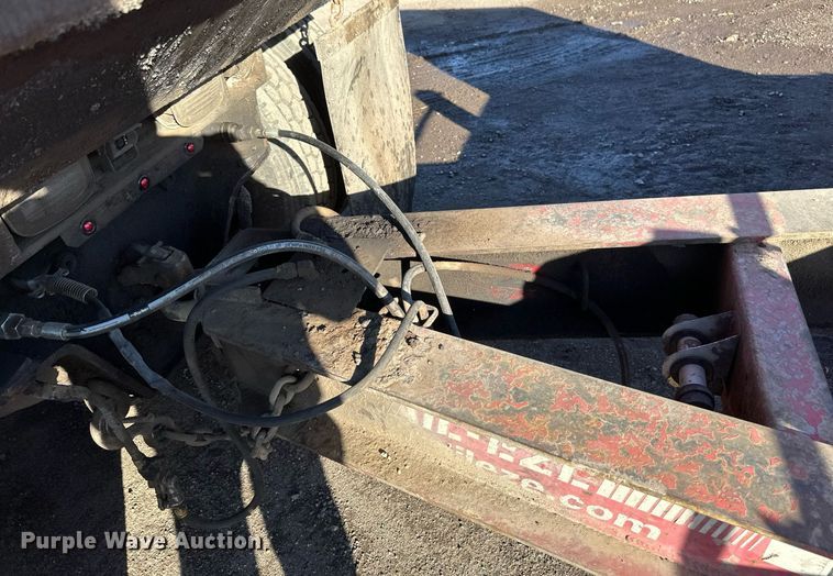 image for item DV0671 2005 Trail Eze tilt deck equipment trailer