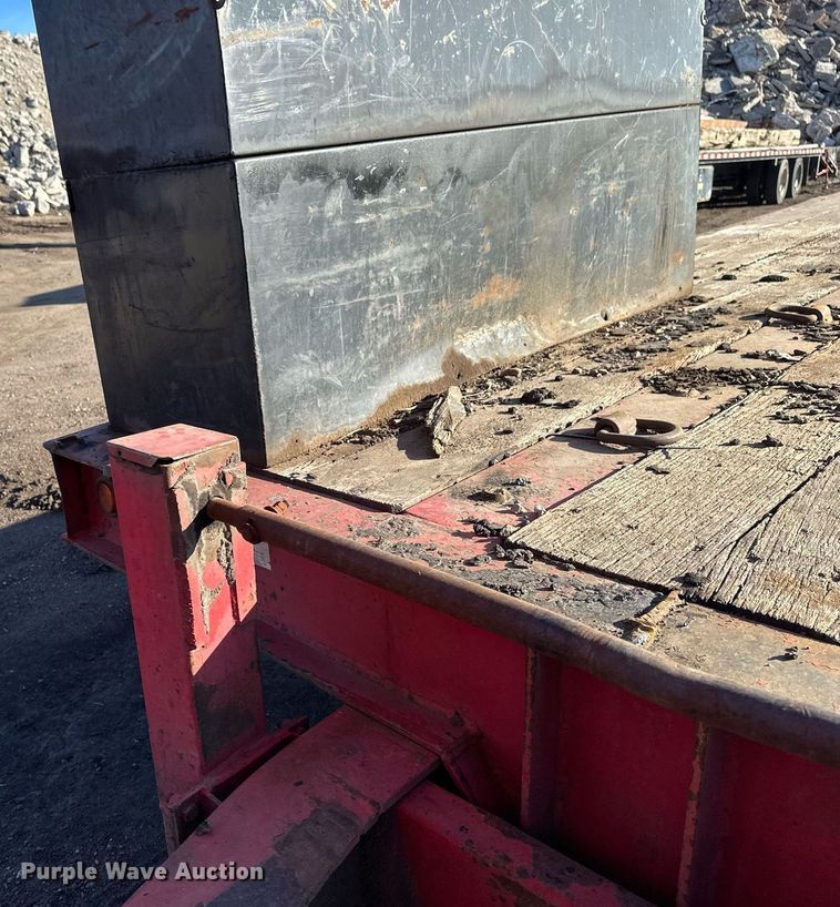 image for item DV0671 2005 Trail Eze tilt deck equipment trailer