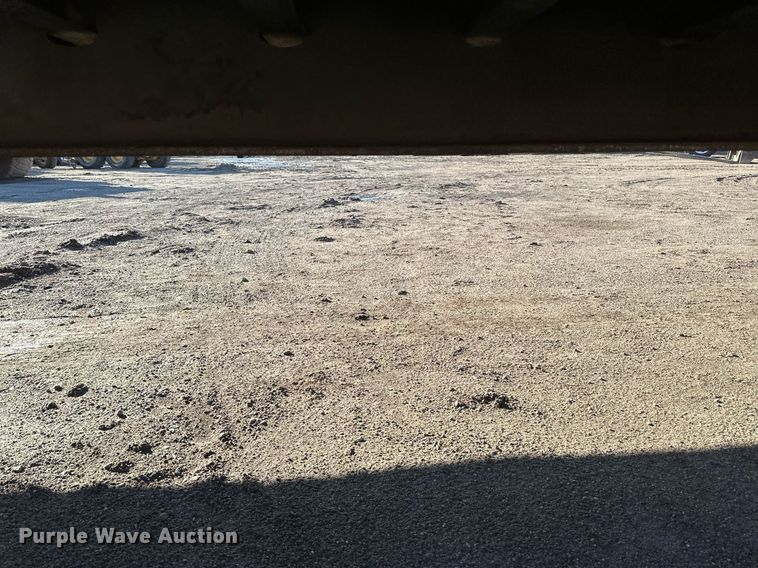 image for item DV0671 2005 Trail Eze tilt deck equipment trailer