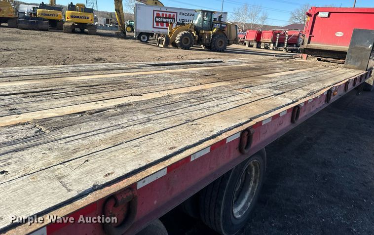 image for item DV0671 2005 Trail Eze tilt deck equipment trailer