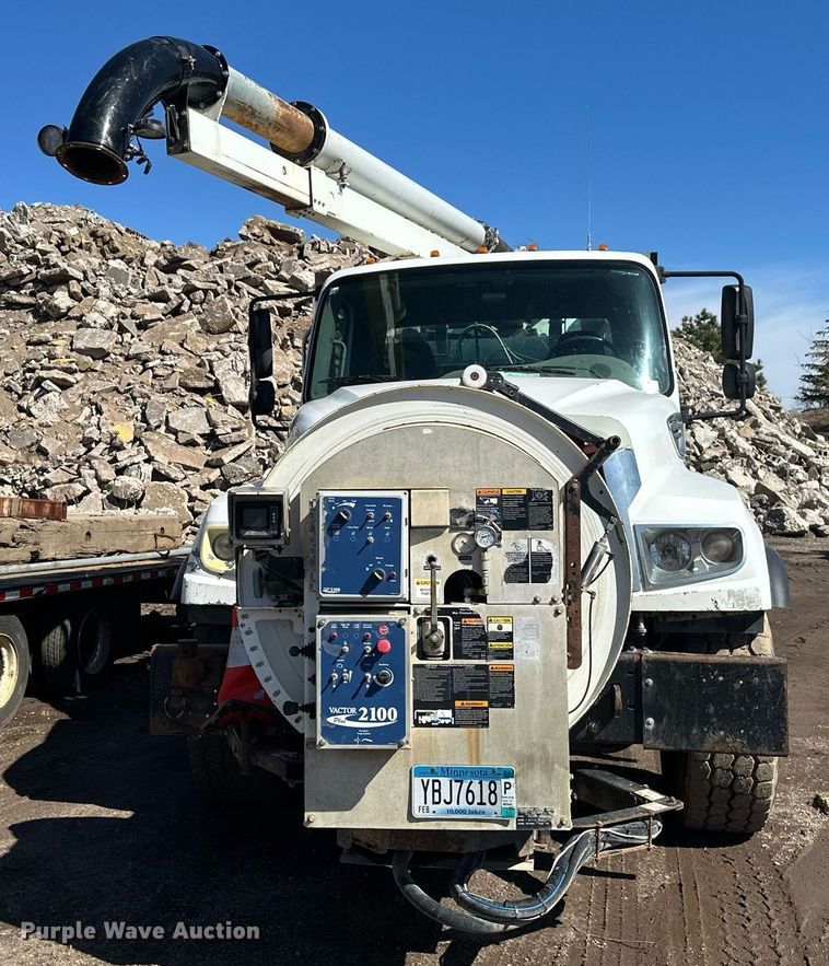 image for item DV0672 2012 Freightliner 114SD sewer jetter truck