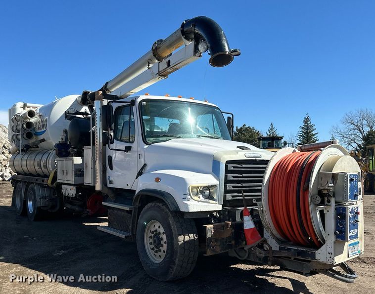 image for item DV0672 2012 Freightliner 114SD sewer jetter truck