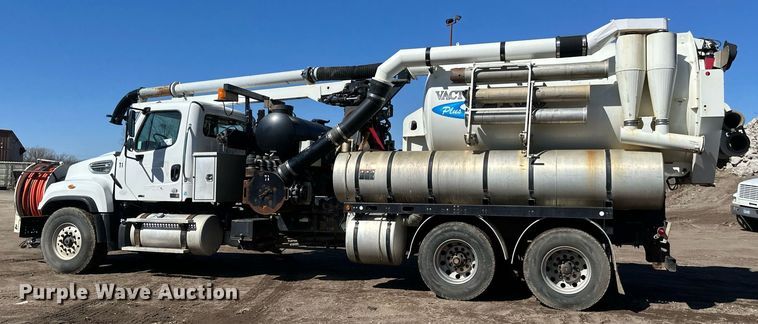 image for item DV0672 2012 Freightliner 114SD sewer jetter truck