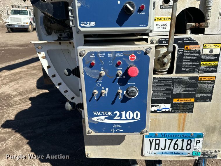 image for item DV0672 2012 Freightliner 114SD sewer jetter truck