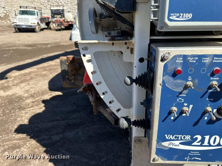 image for item DV0672 2012 Freightliner 114SD sewer jetter truck