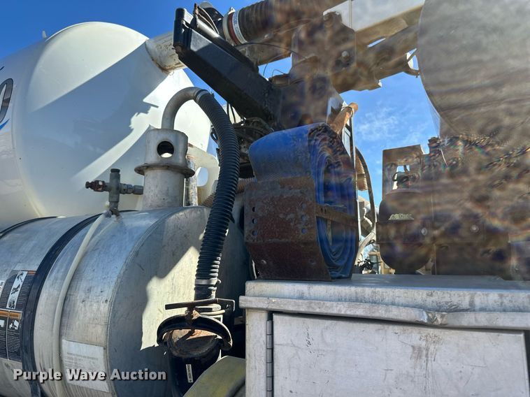 image for item DV0672 2012 Freightliner 114SD sewer jetter truck